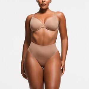 NWT! Skims Full Coverage Smoothing Intimates Lightly Lined Bra in Sienna - 34D